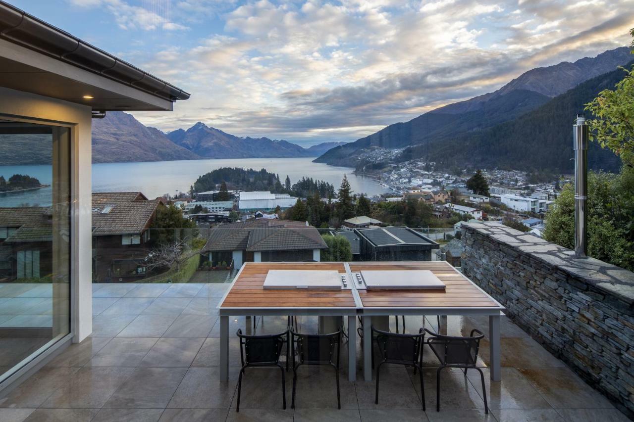 Lago Infinito By Sotheby'S Luxury Rental Homes Queenstown Bagian luar foto